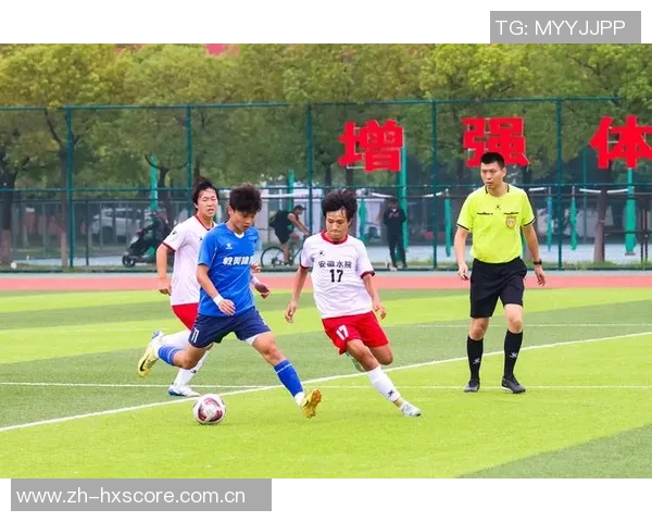 韶关大学足球明星赛激发校园热情展现青春活力与团队精神